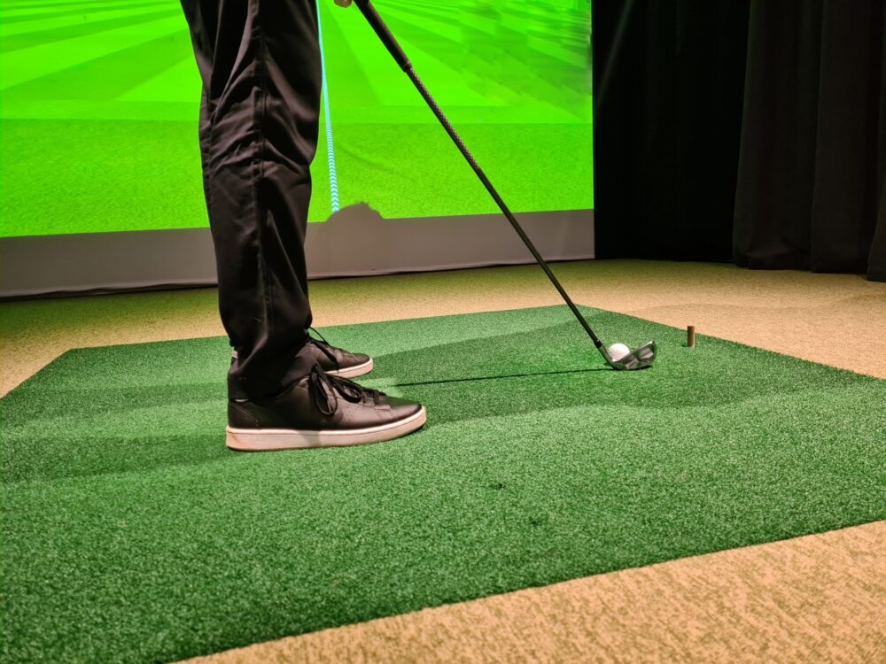 How a Home Golf Simulator Helps You Practice More and Shoot Lower